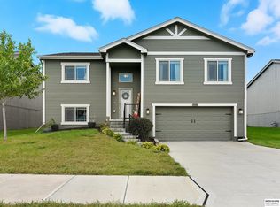 7794 N 88th St, Omaha, NE 68122
