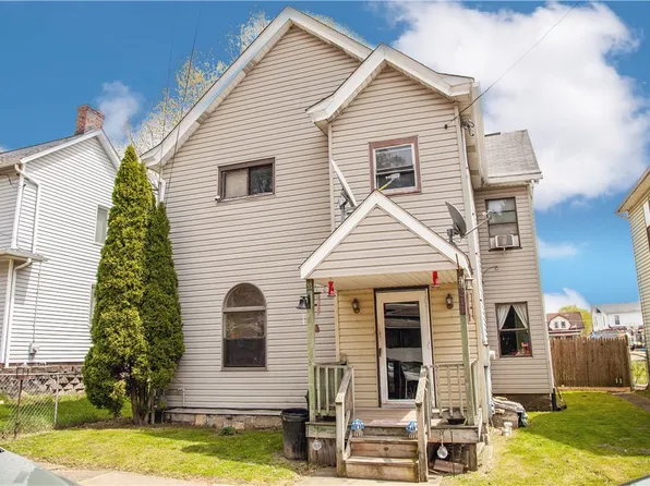 211 Laughlin St, Dawson, PA 15428