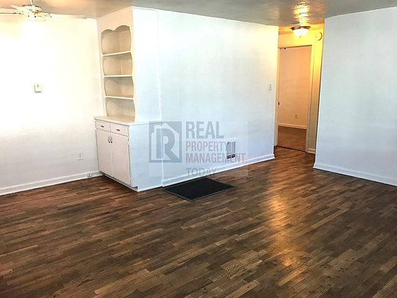 5th image of 514 128th St S