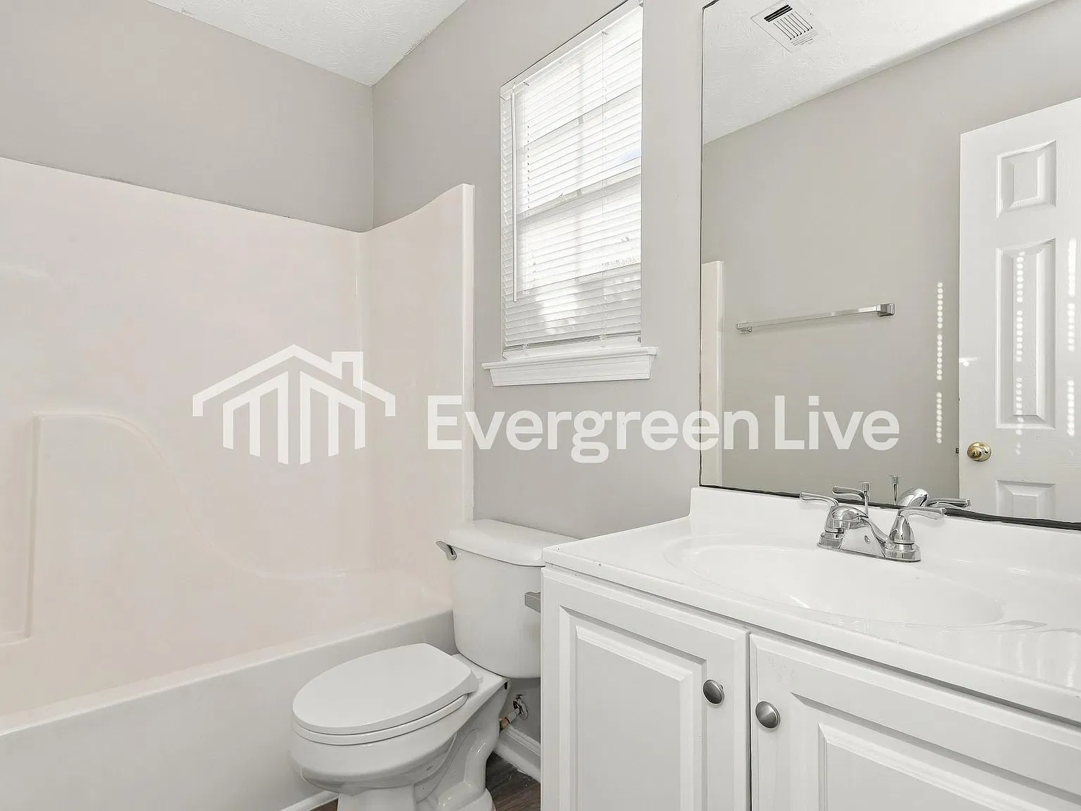 4 bed, 3.0 bath, 1903 sqft, $1,845 — Photo 4