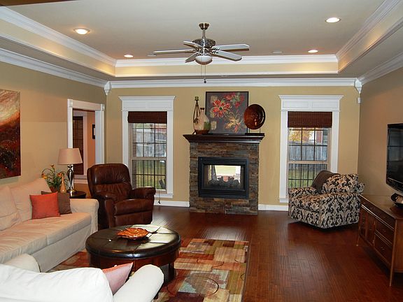 Double-sided fireplace