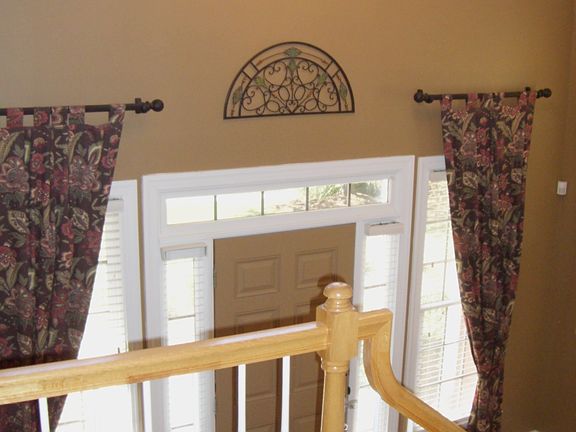 2-Story Entrance Foyer