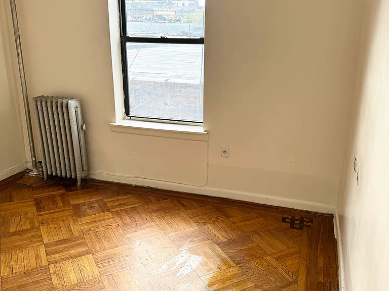 2204 Clarendon Rd #2H — Photo 6