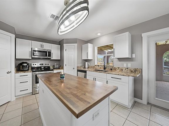 2nd image of 2653 Jaylene Rd