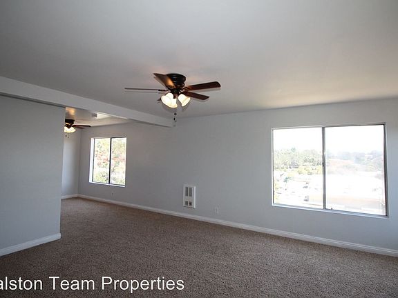 3rd image of 1464 38th St APT 1