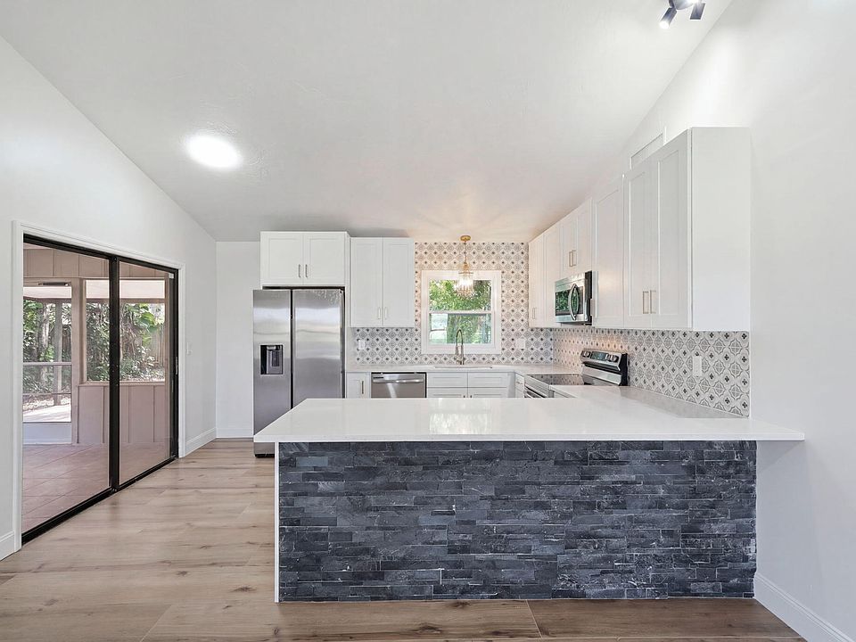 1st image of 306 24th Avenue