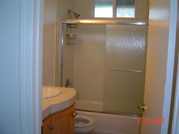 bathrm with skylight