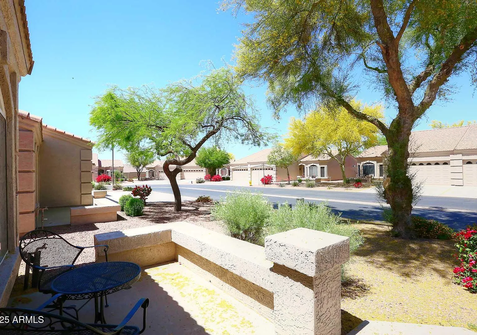 2 bed, 2.0 bath, 1371 sqft, $2,600 — Photo 4