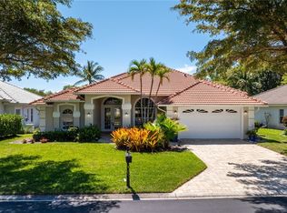 1922 Timberline Dr, Naples, FL 34109