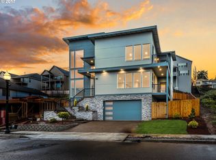 9728 N Alder St, Camas, WA 98607