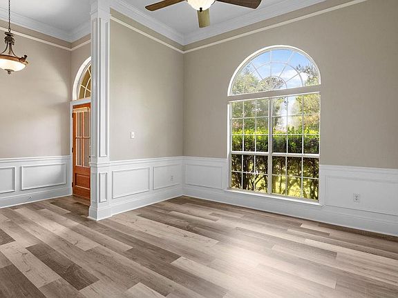 3rd image of 533 Homewood Dr