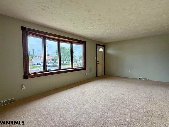 5th image of 1970 20th St