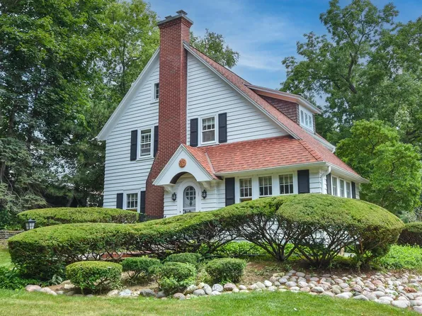 1158 Kavanaugh PLACE, Wauwatosa, WI 53213