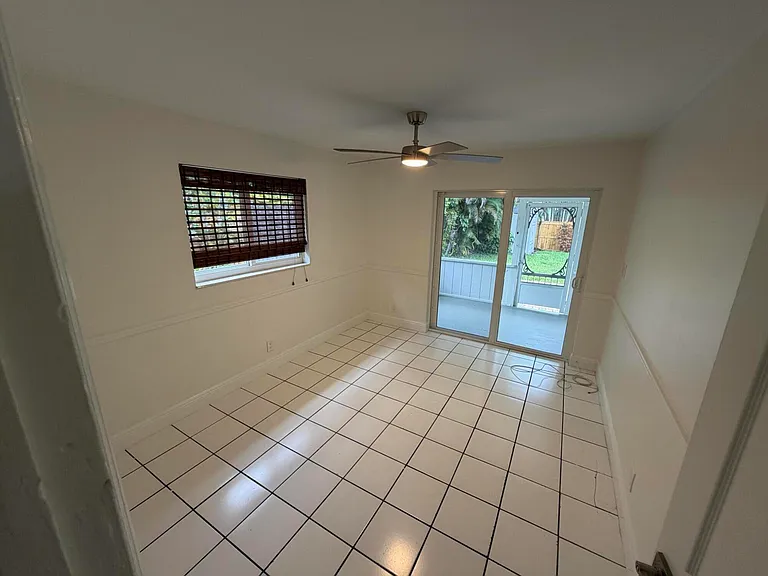 815 SW 14th St #815 — Photo 7