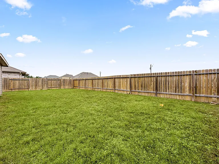 15837 Roberto Clemente Ct — Photo 42
