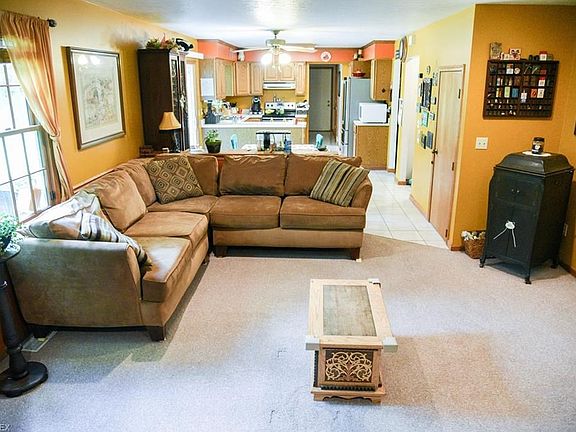 3rd image of 10960 Glenwood Dr