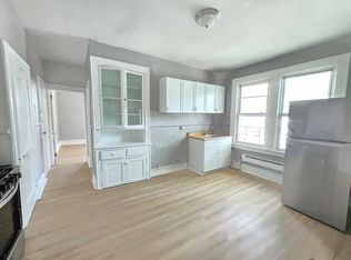 67 Fabyan Pl #3LA, Newark, NJ 07108