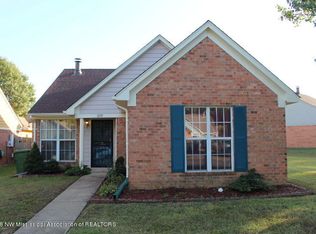 1257 Payton Dr N, Southaven, MS 38671