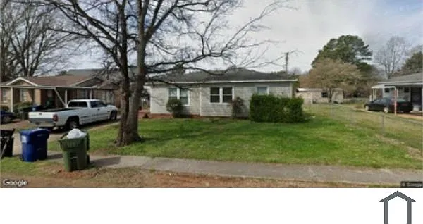 3102 Hillsboro Rd SW #1 — Photo 1