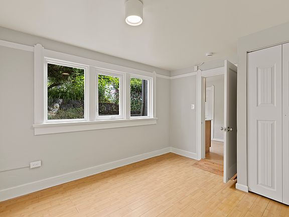 3rd image of 3036 4th Ave W #6