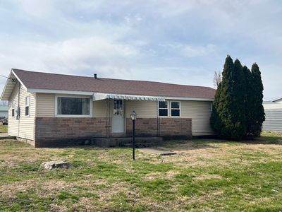 401 N Jackson St, Philo, IL, 61864