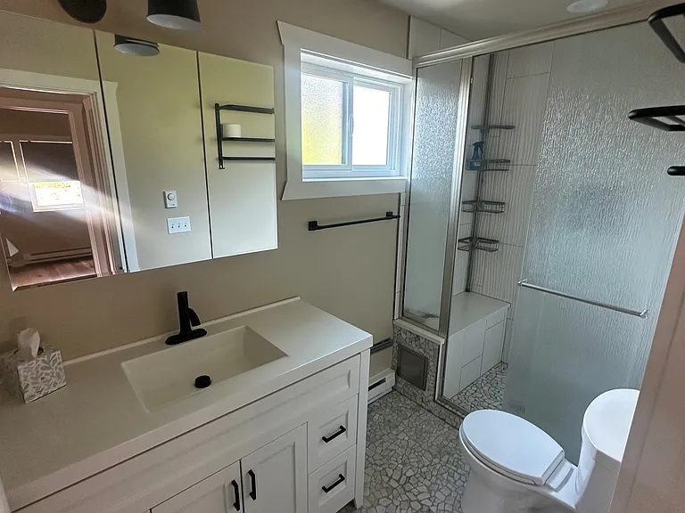 1154 E 4th Ave #B — Photo 8