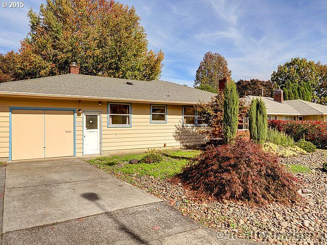 1st image of 4801 SE Rockwood St
