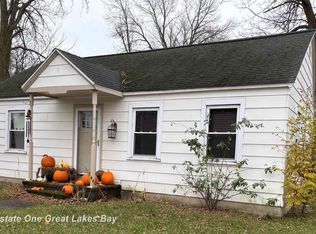 219 W Center St, Linwood, MI 48634