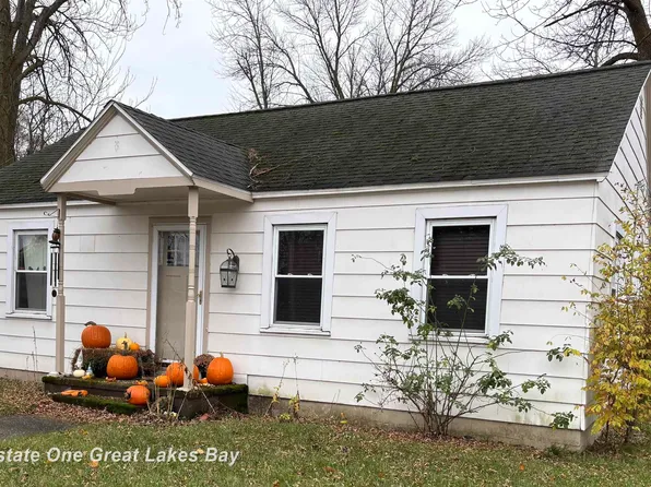 219 W Center St, Linwood, MI 48634
