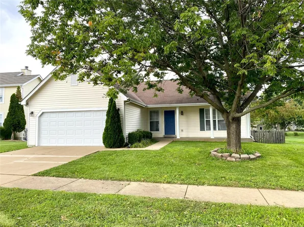 16455 Hampden Pl, Florissant, MO 63034
