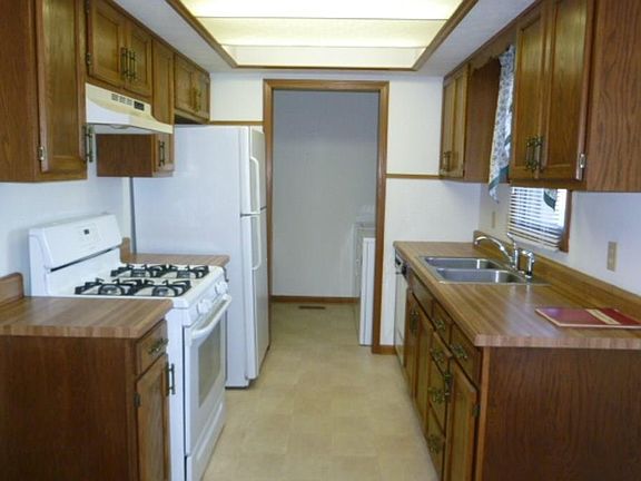 5th image of 426 Glenn Knecht Dr #11