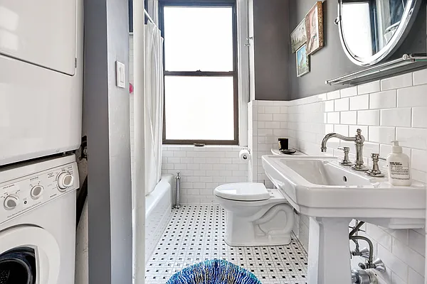 Sold by Douglas Elliman | media 8