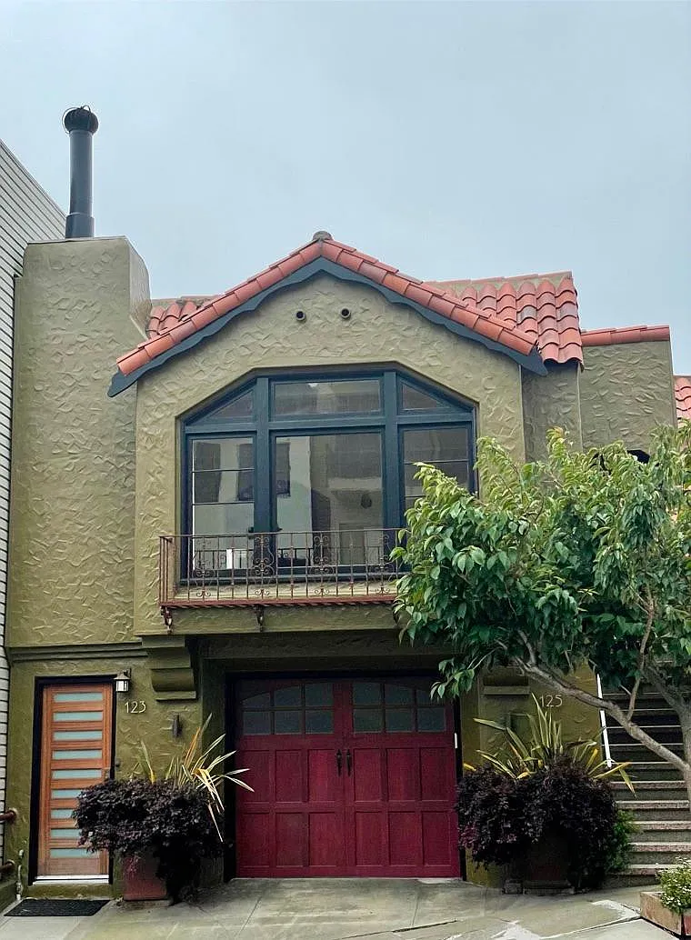 125 Corbett Ave photo 1