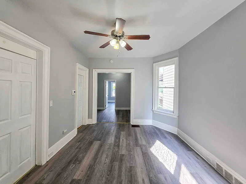339 Hampshire St — Photo 2