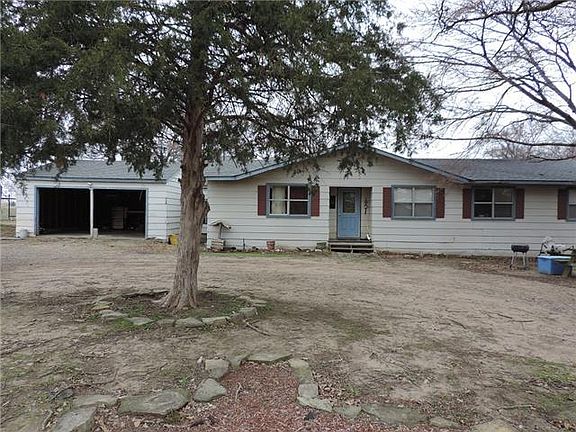2nd image of 165 County Road 4758