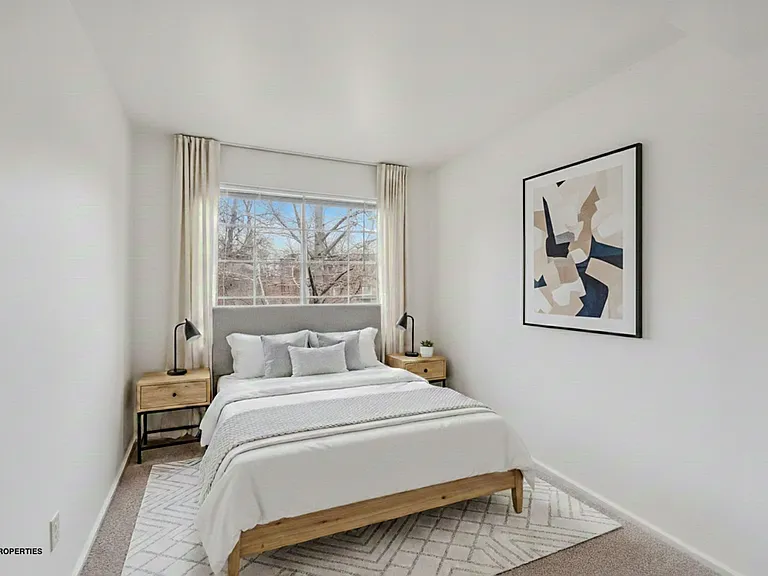 Clifton Woods Apartments — Photo 7
