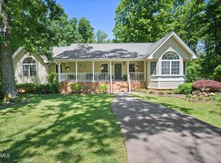 2180 Ranch Rd, Dandridge, TN 37725