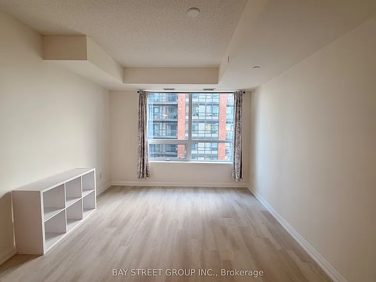 3270 Sheppard Ave E #1926 — Photo 3