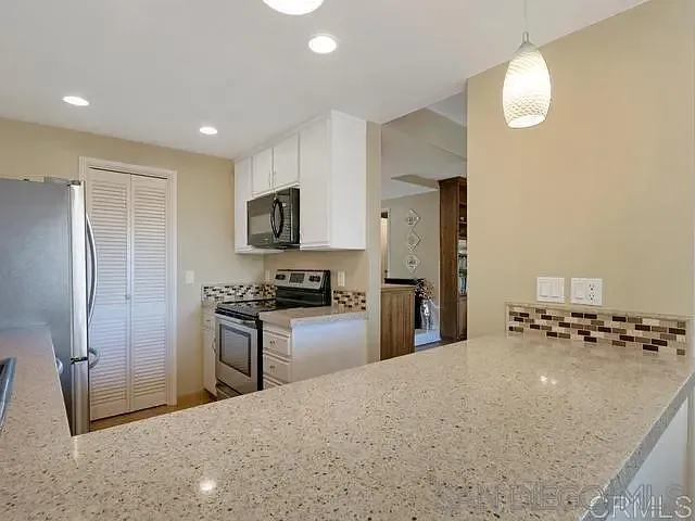 2376 Caringa Way #G — Photo 7