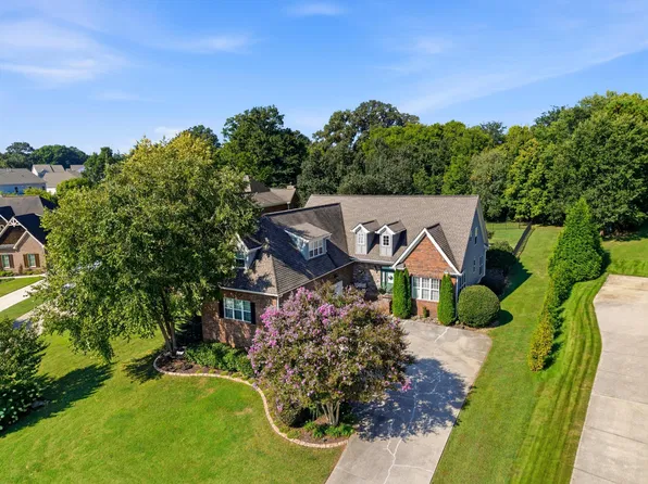 7345 Splendid View Dr, Ooltewah, TN 37363