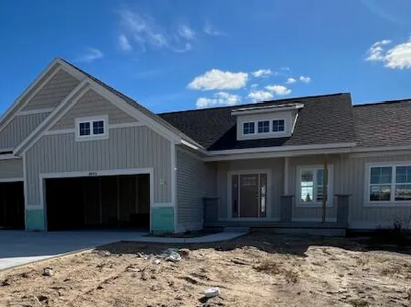 3972 Boulder View Dr NE, Belmont, MI 49306