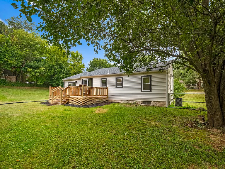 3216 W Townsend Ct — Photo 29