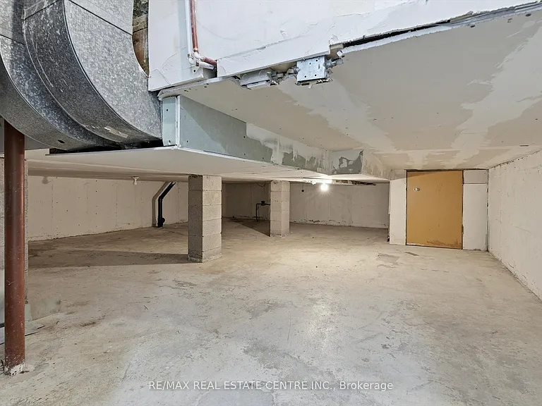33 Garside Cres #MAIN — Photo 32