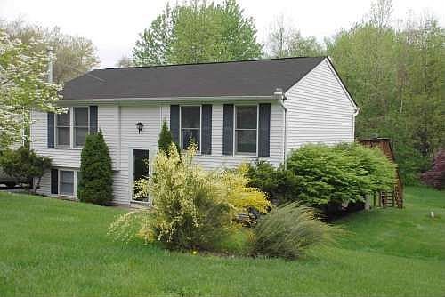 1st image of 213 Katherine Ln