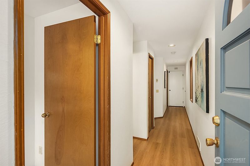 3rd image of 6049 33rd Avenue NE