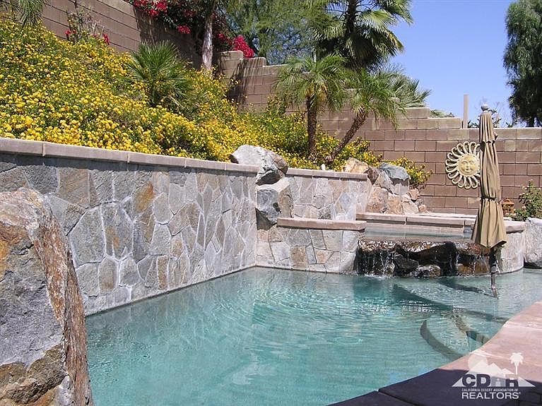 1st image of 60585 Desert Rose Dr