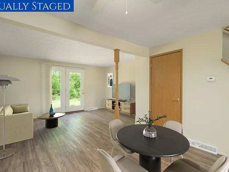 Kingswood Townhouses — Photo 16