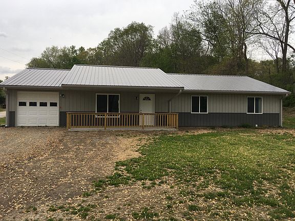 2nd image of 142 Lindsey Ln