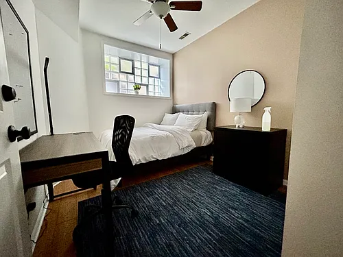 1506 W Polk St #1R Photo 1