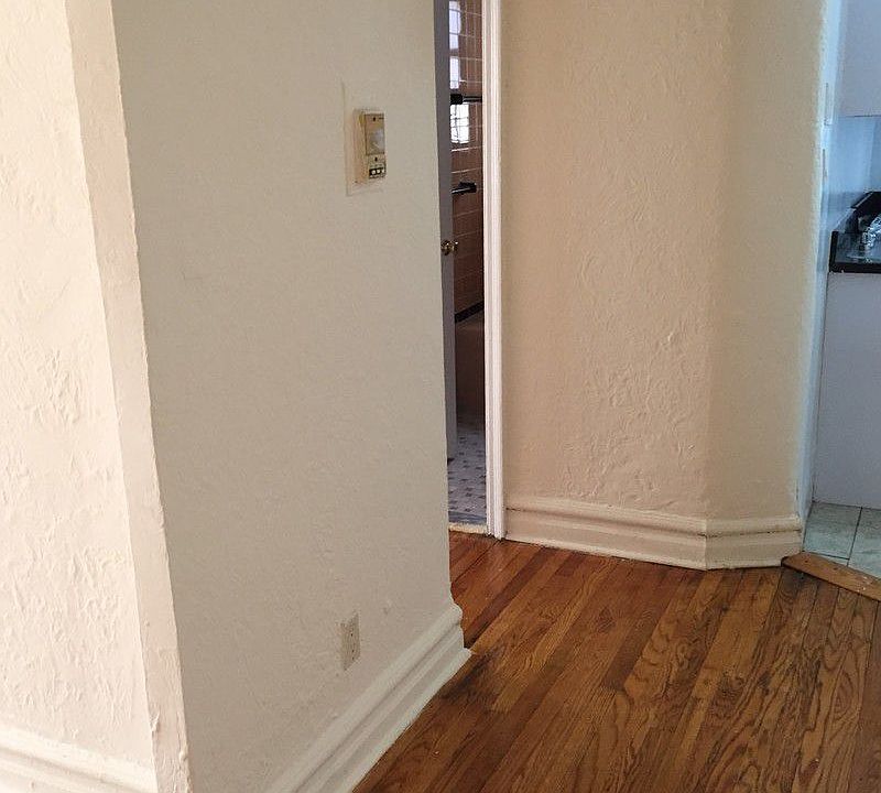 1st image of 4545 41st St APT 3F